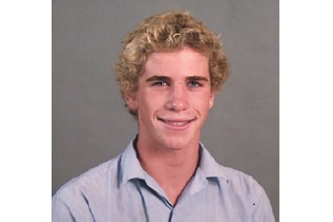 Liam Hemsworth - It's hard to believe this is the same The Hunger Games star who plays Gale! Liam's blonde curls make his freshman year picture so awkwardly adorable! High School Yearbook Photos, High School Pictures, Celebrity Yearbook Photos, High School Photos, Celebrity Yearbook, Yearbook Pictures, Celebrities Then And Now, Young Celebrities, High School Yearbook