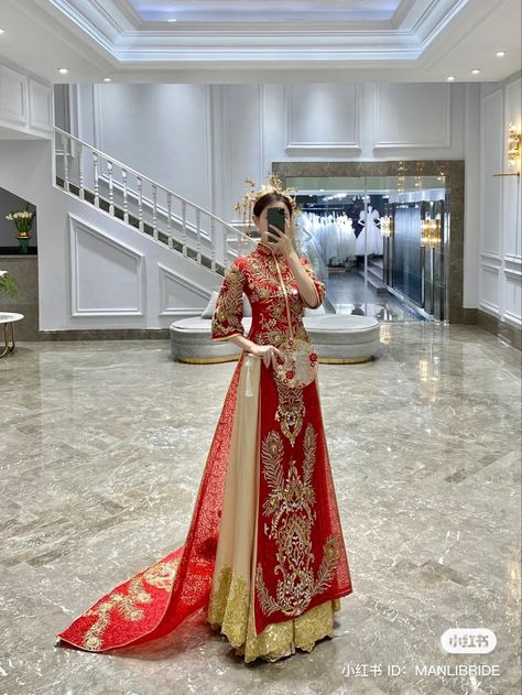 Chinese Bridal Dress, Modern Chinese Wedding Dress, Red Chinese Wedding Dress, Cheongsam Wedding Dress, Vietnamese Wedding Dress, Wedding Dress Hijab, Chinese Gown, Chinese Wedding Dress Traditional, Chinese Wedding Decor