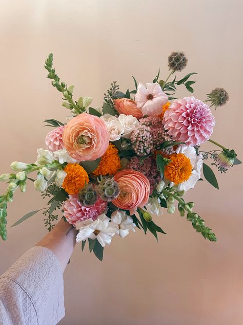 Dahlia And Ranunculus Bouquet, Dahlia Rose Bouquet, Ranaculas Wedding Bouquet, Late Summer Bridal Bouquet, Marigold Bouquet Wedding, Marigold Wedding Bouquet, Late Summer Wedding Flowers, Ranunculus Bouquet Wedding, Late Summer Wedding Colors