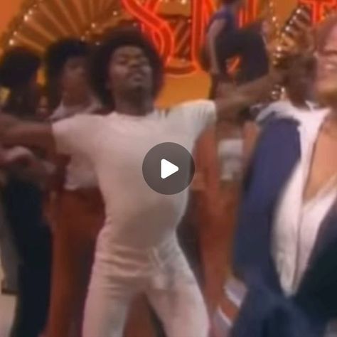 The Vintage Era on Instagram: "The 1976 hit “You Should Be Dancing” by The Bee Gees featured on SOUL TRAIN. 🕺🪩 

Soul Train (1970-2006) is an American musical variety TV show that originally aired in Chicago, Illinois. Across its almost four-decade run, the show primarily featured performances by disco, R&B, soul, and hip-hop artists." Soul Train Outfits, Soul Train Fashion, You Should Be Dancing, R&b Soul Music, The Bee Gees, Soul Train, R&b Soul, Hip Hop And R&b, Hip Hop Artists