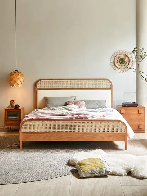 Cane Bed Design, Cane Bed Frame, Vintage Bedframe, Bamboo Furniture Bedroom, Cali Bedroom, Bedroom Simple Modern, Rattan Bed Frame, Home Study Rooms, Boho Bedrooms