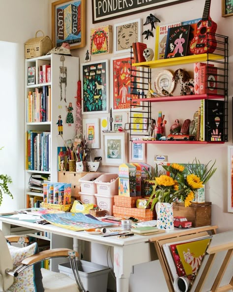 Home Art Studios, Studio At Home, Art Studio Space, Art Studio Room, Art Studio Design, Sala Grande, Craft Room Design, Desk Inspiration, Art Studio At Home