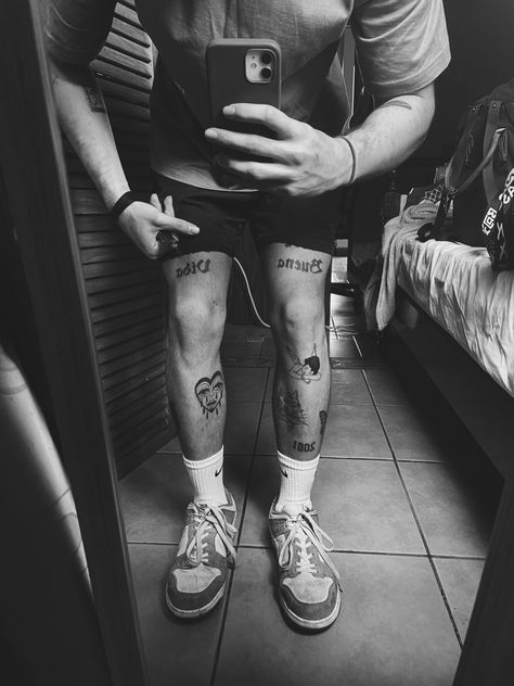 Leg Patch Work Tattoo Men, Patch Work Leg Sleeve Tattoo Men, Patch Leg Tattoo, Leg Tattoo Men Patch Work, Leg Tattoos Aesthetic Men, Patchwork Leg Sleeve Tattoo Men, Patchwork Leg Tattoo Men, Leg Patchwork Tattoo Men, Patch Work Tattoo Men