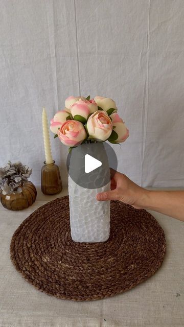 Plastic Bottle Vase, Diy Recycle Plastic, Diy Recycle, Instagram Diy, Save For Later, Bottle Vase, Plastic Bottle, Recycle Plastic Bottles, Recycled Plastic