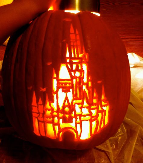 My Cinderella Castle jack-o-lantern! It took me HOURS to carve this last Halloween, but it was so worth it! It got third place in the BoardWalk Resort's pumpkin carving contest at Walt Disney World. :) #disney #disneyworld #waltdisneyworld #halloween Pumpkin Templates, Pumpkin Princess, Carved Fruit, Pumkin Carving, Amazing Pumpkin Carving, Disney Pumpkin, Carved Pumpkins, Pumpkin Carvings, Zucca Halloween