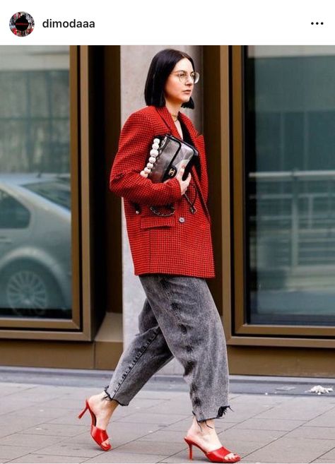 Silver Outfits, Red Streetwear, Red Blazer, Style Crush, Red Outfit, Mode Inspo, A Style, International Fashion, Style Statement