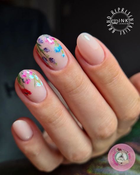 🌱 Wildflower 💐⁣ ⁣ These were an absolute joy to paint, but not as much joy as they gave @ravenclawnomaj to wear! 🖌💅💐⁣ ⁣ She made the most… | Instagram Wild Flower Nails, Wildflower Nails, Nail Practice, Amazing Nails, Cute Nail Art Designs, Flower Nail Designs, Nails Spring, Cute Nail Art, Floral Nails