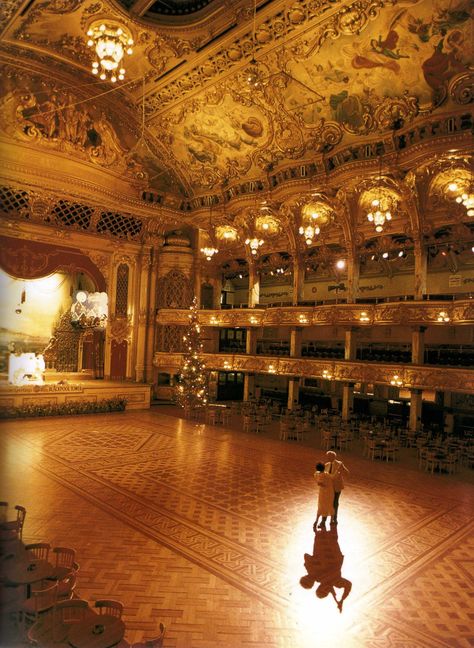 Tower Ballroom - Blackpool - Lancashire - England Blackpool Ballroom, Belly Dancing Classes, Royal Aesthetic, Milonga, Salou, Blackpool, Ballroom Dance, Beautiful Architecture, Ballroom