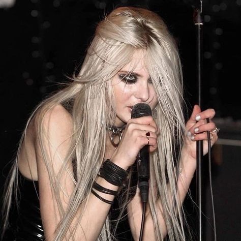 Taylor Michel Momsen, Taylor Momsen, Zombie, We Heart It, Blonde, Hair, On Instagram, Instagram