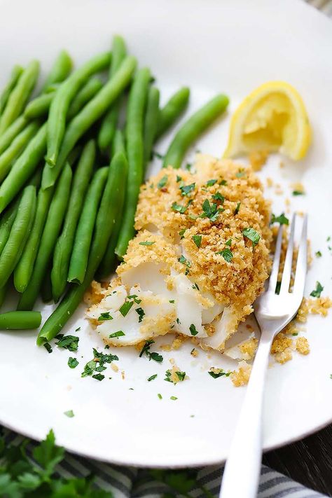 New England Baked Haddock Baked Haddock Recipes, Panko Crusted Cod, Baked Haddock, Haddock Recipes, Queso Feta, Crowd Pleasing Recipes, Keto Recipe, Fish Dishes, Fish And Seafood