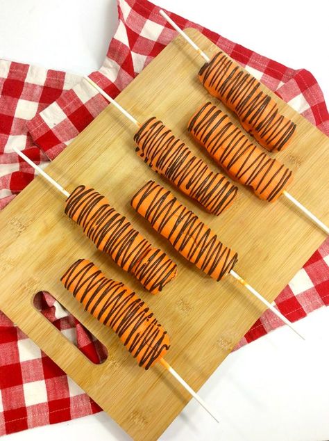 Copycat Disneyland Tigger Tails Tigger Tails Pretzels, Winnie The Pooh Movie Night, Winnie The Pooh Themed Food, Tigger Tails, Fall Movie, Disney Inspired Food, Tostada Recipes, Peter Brown, Brown Books