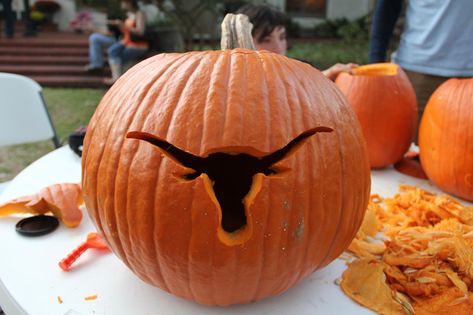 #Hookem! Cowboy Hat Pumpkin Carving, Cute Western Pumpkin Carving Ideas, Pumkin Carving Ideas Western, Pumpkin Carving Western, Pumpkin Carving Ideas Christian, Cowboy Pumpkin Carving Ideas, Hunting Pumpkin Carving Ideas, Pumpkin Carving Ideas Country, Pumpkin Carving Ideas Western