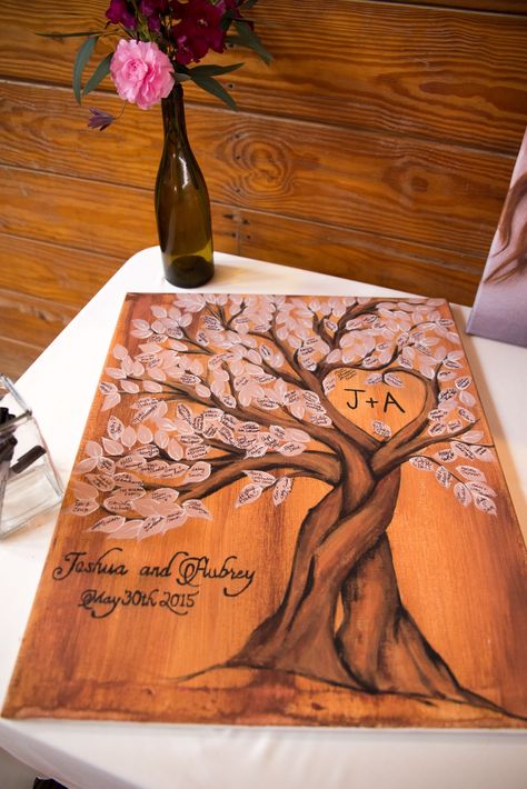 Wedding Guest Tree, Signing Ideas, Creative Wedding Guest Books, Creative Guest Book, Guest Book Tree, Guest Book Ideas, Romantic Rustic Wedding, Wedding Guest Book Unique, Unique Guest Book