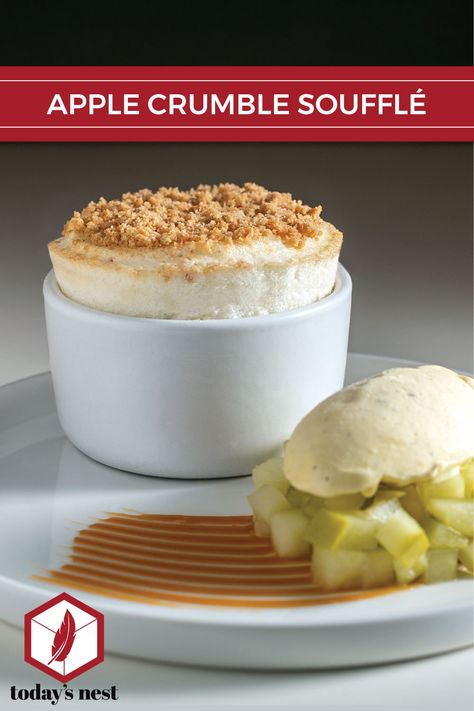 Apple Crumble Souffle, Apple Souffle Recipes, Apple Puree Recipe Desserts, Apple Souffle, Cheese Soufflé, Cream Cheese Buttercream Frosting, Recipe For Teens, Souffle Recipes, Cooked Apples