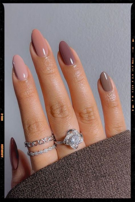 Mauve Nails, Fall Nail Trends, Fall Gel Nails, Gradient Nails, Oval Nails, Neutral Nails, Dipped Nails, Chic Nails, Nude Nails