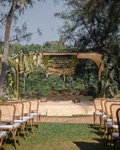 The joy of watching everything come together for our couple is unmatched. The houseboat-inspired mandap was a true blend of Kerala’s traditions and natural beauty. Hanging coconuts swayed gracefully, while the traditional malle poo flowers, symbols of femininity and womanhood, added a delicate touch. Planning and decor - @totheaisle_weddings 📸 - @theyellowdraft #ToTheAisle #ToTheAisleWeddings #WalkToTheAisle . #IndianWeddingdesigners #WeddingDecor #Decor #Taj #Devigarh #WeddingPhotography... Wedding Chori, Event Layout, Wedding Tent, Wedding Location, Wedding Locations, Traditional Decor, House Boat, Kerala, Indian Wedding