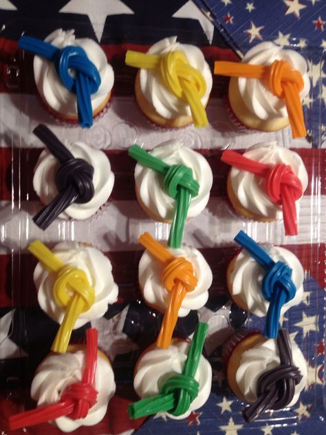 Taekwondo Cupcakes, Taekwondo Display, Taekwondo Drills, Karate Inspiration, Taekwondo Techniques, Martial Arts Party, Karate Cake, Karate Birthday Party, Martial Arts Birthday