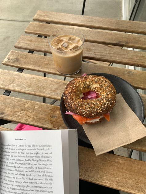 Bagel And Coffee Aesthetic, Bagel Shop Aesthetic, Bagel Aesthetics, Bagels Aesthetic, Salmon Aesthetic, Coffee Shop Logo Ideas, Shop Logo Ideas, Bagel Bakery, Bagel Cafe