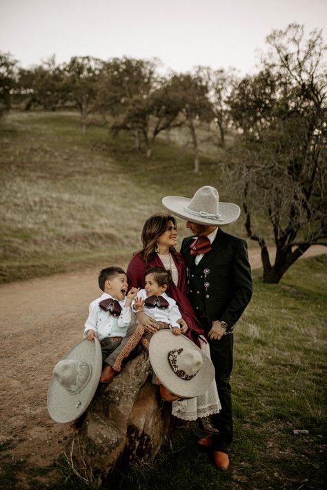 Mexican Inspired with Charro suit family photoshoot in Brentwood, Ca. Rocio Rivera Photography Family Halloween Photoshoot, Western Family Photos, Mexican Wedding Traditions, Charro Suit, Outdoor Tent Wedding, Baby Photoshoot Boy, Baby Boy Baptism, Halloween Photo, Dream Family