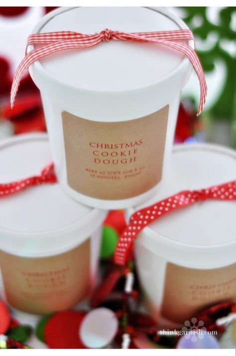 Hospitality Gifts, Christmas Cookie Dough, Bottle Rocket, Christmas Neighbor, Ice Cream Containers, Christmas Foods, Gifting Ideas, Holiday Craft, Edible Gifts