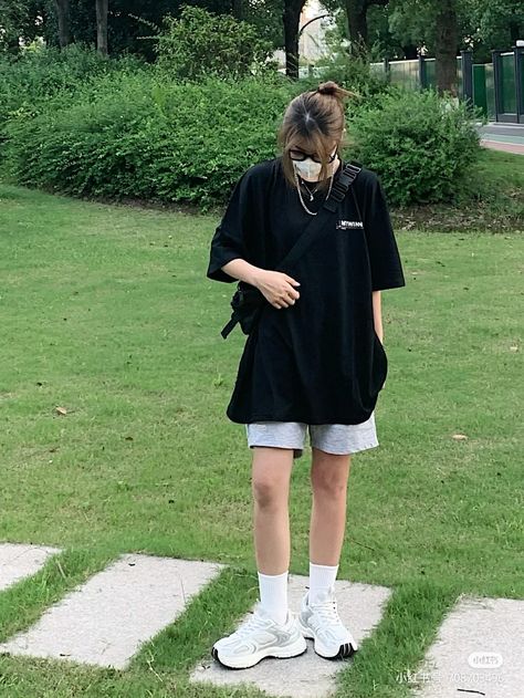 Tomboy Outfit Ideas, Tomboy Outfit, Stylish Outfits Casual, Co Ords Outfits, Celebrity Fashion Outfits, Boyish Style, Trendy Outfit Inspo, Tomboy Outfits, Tomboy Style Outfits