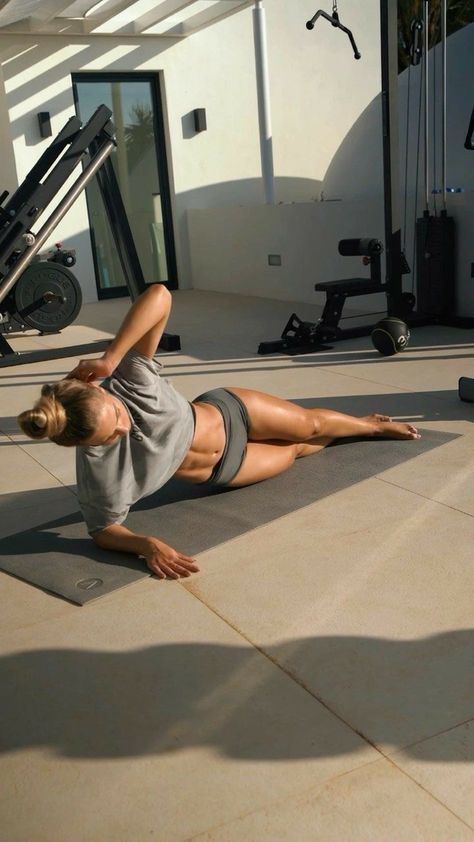 Activation Exercises, Abs Aesthetic, Woman Exercising, Body Aesthetics, Fitness Vision Board, Gym Aesthetic, Bodyweight Exercises, Sport Body, Fitness Inspiration Body