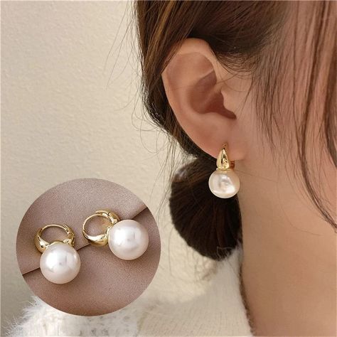 Wedding Jewelry Simple, Bridal Dangle Earrings, Long Pearl Earrings, High Fashion Jewelry, Korean Jewelry, Hoop Earrings Style, Wedding Accessories Jewelry, Statement Drop Earrings, Pearl Hoop Earrings