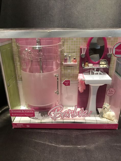 Real Barbie House, Barbie Doll Diy Furniture, Retro Toys 80s, Bridgerton Hair, Barbie Garden, Room Decor Winter, Shower Vanity, Outfit Stockholm, Academia Bedroom