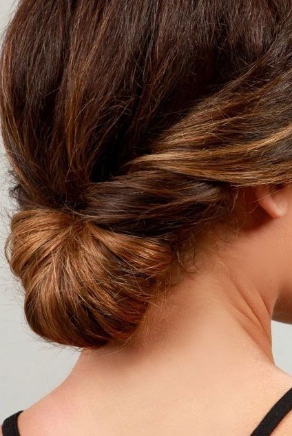 Simple Prom Hair Mid Length, Easy Wedding Hairstyles For Fine Hair, Updos For Fine Straight Hair, Simple Updo Fine Hair, Fine Straight Hair Updo, 5 Minute Updos For Medium Hair, Elegant Hairstyles For Thinner Hair, Medium Fine Hair Updo, Updos For Shoulder Length Hair Wedding