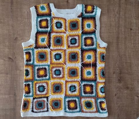 - Granny Square Vest - HANDMADE CROCHET - It is recommended to wash at 30 degrees or dry cleaner. - You can dry it by laying it flat. Crochet For Men, Sweater Vest Crochet, Mens Sweater Vest, Granny Square Vest, Quilted Waistcoat, Vest Handmade, Square Sweater, Crochet Sweater Vest, Waistcoat Sweater