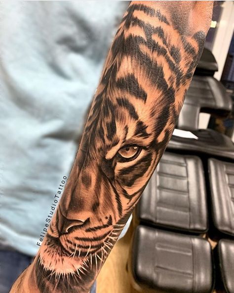 Tiger Back Piece Tattoo, Tiger Forearm Tattoo, Family Tattoos For Men, Tiger Tattoo Sleeve, Back Piece Tattoo, Tiger Tattoo Design, Studio Tattoo, Men Tattoos Arm Sleeve, Cool Arm Tattoos