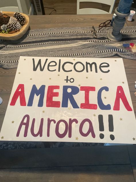 Airport Welcome Signs, Hosting An Exchange Student, Welcome Back Home, Welcome Home Decorations, Student Posters, Foreign Exchange Student, Welcome Home Banners, Welcome Pictures, Grandma Sign