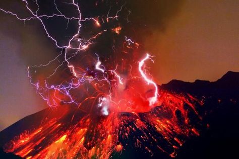 Erupting Volcano, Jose Marti, Hawaii Volcano, Lightning Storm, Active Volcano, Lightning Strikes, Wipe Out, Life Form, Natural Phenomena