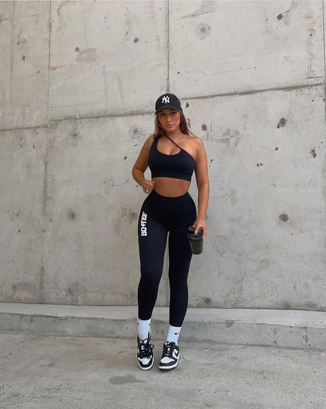 Bo And Tee, Bo Tee, Work For It, Sporty Look, Gym Outfit, Looks Great, On Twitter, Twitter, On Instagram