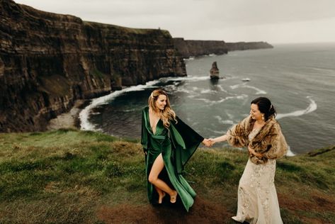 Saturday Selection: Let Sparks Fly! Green Velvet Wedding Dress, Green Velvet Wedding, Cliff Of Moher, Velvet Wedding Dress, Ireland Elopement, Love Like Crazy, Velvet Wedding, Romantic Outdoor Wedding, Ireland Wedding