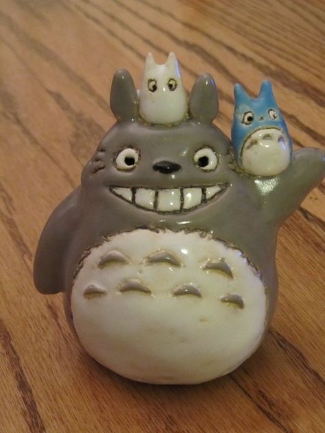 Totoro Ceramic, Totoro Clay, Ceramics Pottery Art, Pottery Designs, Clay Sculpture, I Made It, Not Perfect, Ceramic Sculpture, I Love It