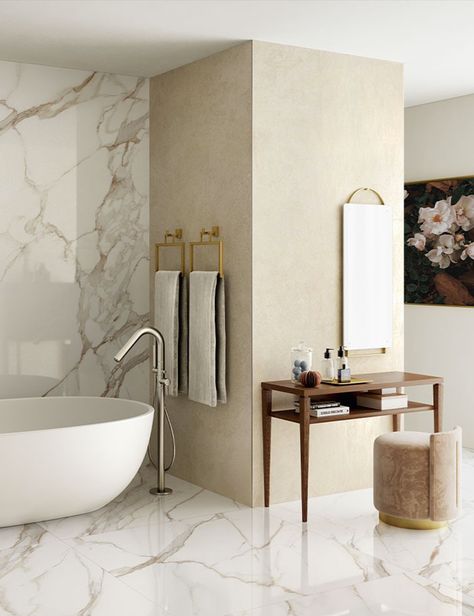 Modern Luxury Bathroom Marble, Calacatta Bathroom, Modern Classic Bathroom, Spanish Style Bathrooms, Easy Bathroom Updates, Living Room Wall Units, New House Bathroom, Bad Inspiration, Classic Bathroom