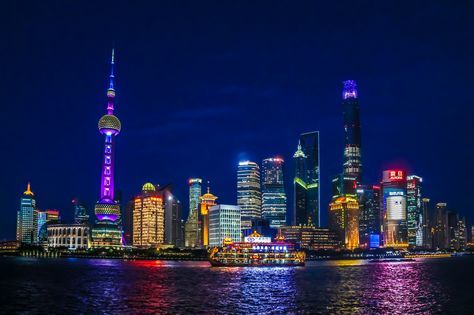 https://flic.kr/p/ygWNB8 | The Bund - Shanghai Cityscape by night - China | Canon EOS 700D Shanghai Aesthetic, Shanghai Bund, Shanghai Night, Shanghai Travel, Shanghai Skyline, Shanghai City, Cityscape Wallpaper, City Lights At Night, Old Shanghai