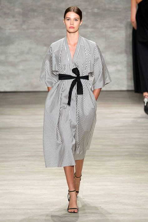 Spring Trends, Karate Belt, Tome Contemporary Kimono, Modern Kimono, 2015 Fashion Trends, Stil Inspiration, Runway Trends, Spring Fashion Trends, Harper's Bazaar, Harpers Bazaar, 2015 Fashion