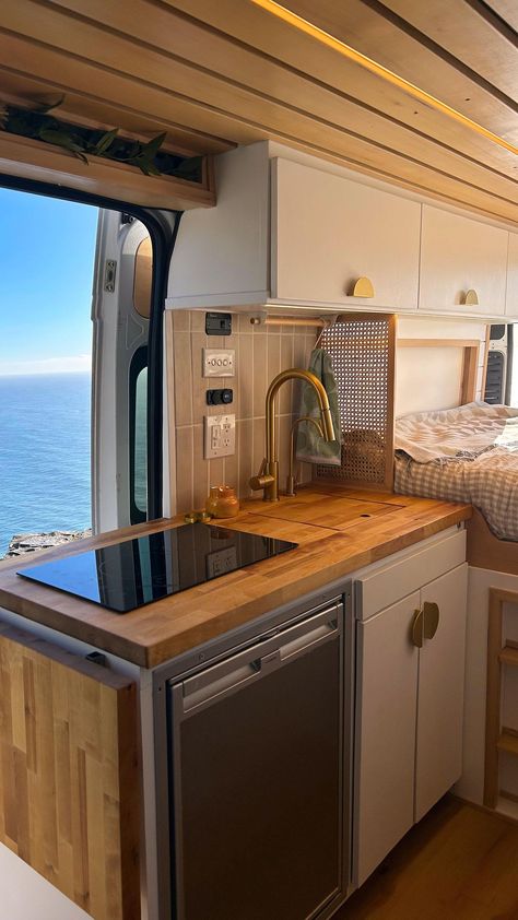 Bonita Camper Vans | 2024 is here! 🎉 Hold true to your New Year’s resolution of starting van life and have us build your dream camper van!!! We still have… | Instagram Van Life Must Haves, Van Life Decor, Van Build Layout, Diy Van Life, Van Build Ideas, Can Conversion, Bus Homes, Van Interior Ideas, Van Life Interior