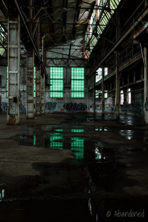 Abandoned Industries - Abandoned Old Abandoned Warehouse, Abandoned City Buildings, Dark Factory Aesthetic, Abandoned Buildings Photography, Abandoned Lab Aesthetic, Abandoned Science Lab, Abandoned Laundromat, Abandoned Warehouse Aesthetic, Abandoned Buildings Aesthetic