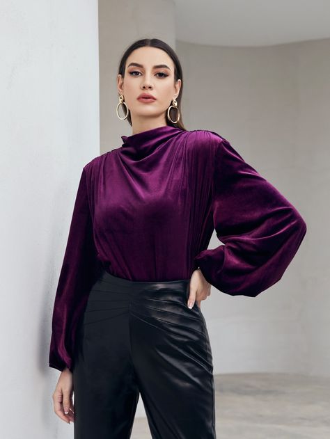 Velour Top Outfit, Red Velvet Top Outfit, Soiree Blouses, Velvet Tops Outfit, Velvet Top Designs, Velour Outfit, Velour Outfits, Red Velvet Top, Winter Tops For Women