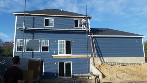 Siding Newport bay blue House Color, Exterior Ideas, Kitchen Reno, Exterior House, Home Reno, Paint Ideas, Exterior Colors, Exterior Paint, Newport