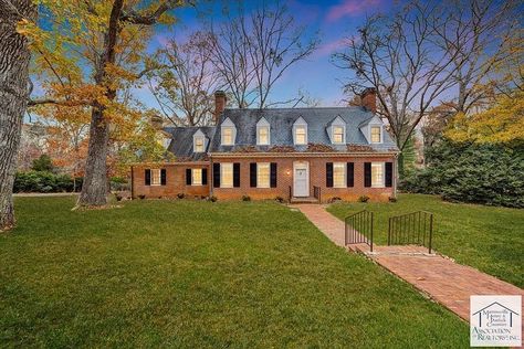 Cozy Bay Window, Vintage Tile Bathroom, Martinsville Virginia, Tile Bathrooms, Bay Window Seat, Copper Gutters, Retirement House, Brick Patio, Bathroom Dimensions