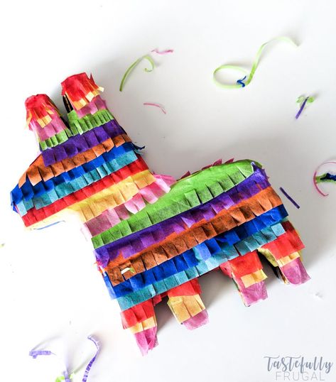 DIY Mini Piñatas With The Cricut Maker Pinata Craft, Pinatas Diy, Olaf Pinata, Mini Pallet Coasters, Halloween Pinata, Galaxy Slime, Mini Donkey, Cricut Birthday, Mini Pinatas