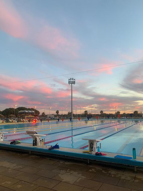 Sunset veiw after training #swimming #sunset #summer #pool #swimmingpool #skies Swimming Motivation, Summer Swimming Pool, Swimming Pictures, Swim Instructor, Swimming World, Swimmers Life, Lap Swimming, Pink Skies, Swim Life