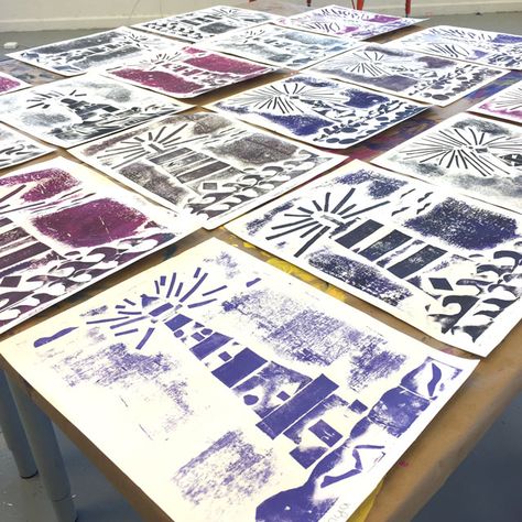 Kids Printmaking, Collagraph Printmaking, Printmaking Projects, 4th Grade Art, 3rd Grade Art, Lighthouse Art, Kids Art Class, Art Lessons For Kids, Ecole Art