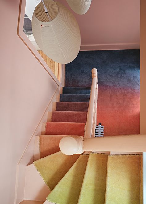 Multicolor modernism in Maine - Journal - Uprise Art Funky Flooring, Banister Ideas, Wonderland House, Screen Headboard, Kennebunk Maine, Ombre Rug, Dreamy Decor, Attic Stairs, Vitra Design Museum