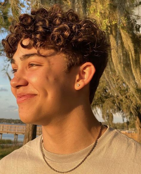 Teen Boy Curly Haircut, Boys Haircuts Curly Hair, Guy Hairstyles, Boys Curly Haircuts, Long Curly Hair Men, Haircuts Curly, Mens Hairstyles Curly, Men's Curly Hairstyles, Male Haircuts Curly