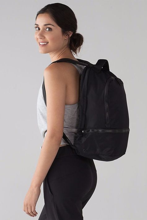 10 Sporty and Cute Backpacks That Double as Gym Bags Gym Backpack Woman, Gym Backpack Aesthetic, Sporty Backpack, Lululemon Backpack, Small Gym, Sport Backpack, Sports Backpack, Aesthetic Backpack, Gym Backpack